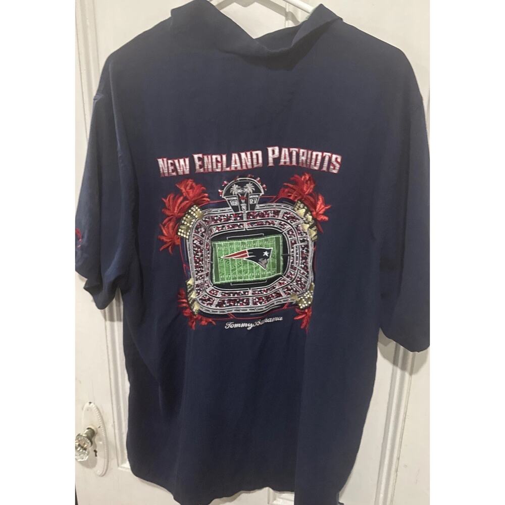 Tommy Bahama New England Patriots Stadium Camp Shirt Men’s XL Button Up Blue - Picture 2 of 10